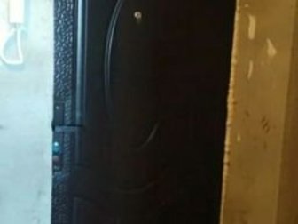 Дверь от застройщика, левая,  Ширина полотна 86 см,  Ключи в комплекте,  Возможна помощь с доставкой, в Благовещенске