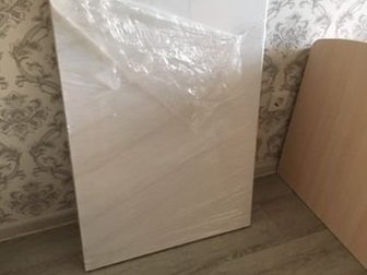Продам кусок столешницы, цвет белый глянец, длина 98 см в Чебоксарах
