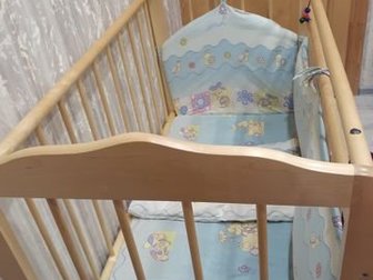 Продается детская кроватка из дерева для ребенка от 0 до 3х лет,  Бортики в подарок!Состояние: Б/у в Ельце