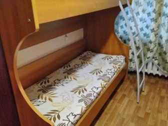 Кровать двухъярусная ШАТУРА в хорошем состоянии,  Б/У 4 года спали дети,  С 2 матрасами, в Ярославле