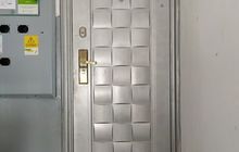 Входная дверь