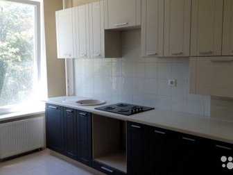 Для примера выполненная нами работа: Кухня, что  на фото 2,9 м,  ( ул,  Гагарина)цвет:  Белый/Черный, фасады МДФ/ ПВХЦена  кухонного гарнитура польской фабрики Extom в Калининграде