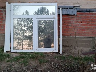 Окно пластиковое размер 136*143, бу, однокамерное, с напылением в Калуге