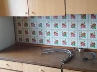 кухонная мебель,  раковина, 3 навесных шкафчика, пенал, 2 нижних шкафчика в Кирове