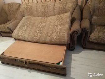 Продам комплект мягкой мебели: диван со спальным местом 140?200, имеется ящик под бельё, и 2 кресла в хорошем состоянии, в Костроме