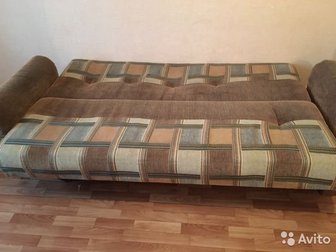 Продаю диван б/у,  В хорошем состоянии, только не складывается в Курске