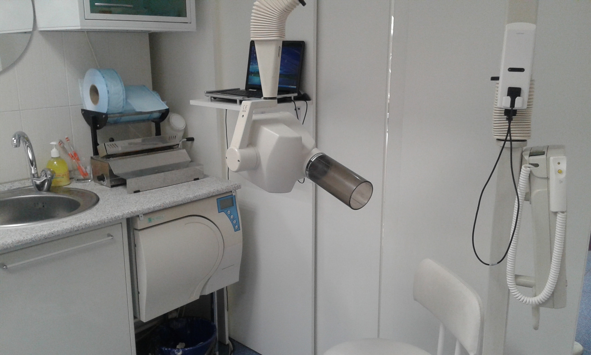 Радиовизиограф в стоматологическом кабинете школы