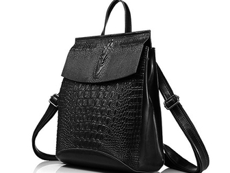 Смотреть фотографию Женские сумки, клатчи, рюкзаки Рюкзак кожаный женский черный 66355268 в Москве