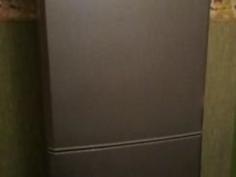 Холодильник Samsung RL-34 ECMSОбщие характеристикиТип холодильник с морозильникомРасположение отдельно стоящийЦвет / Материал покрытия серебристый / краскаУправление электронноеЭнергопотребление класс в Мурманске