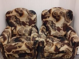 продам 2 кресла в хорошем состоянии,  5000 рублей,  скидка при осмотре в Мурманске