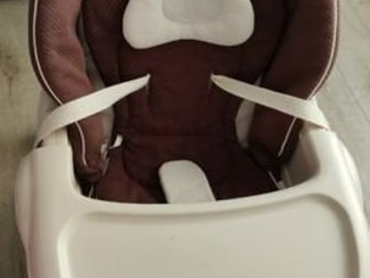 Combi Dreamy - колыбель-стульчик 2 в 1: с возможностью ручного укачивания детей от рождения и высокий стульчик для детей от 6 месяцев до 4-х лет,  Торг, - Для детей в Находке