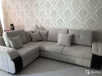 Продам диван-кровать в связи с тем, что не подошёл по размеру,  Диван новый,  Заказывали по интернет за 100 тыс,  размеры: 275*195*90, размер спального места 150*230 в Петропавловске-Камчатском