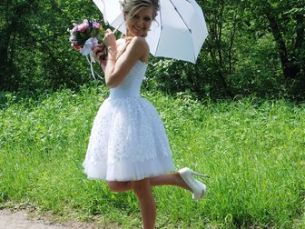 Скачать foto Свадебные платья Продам дизайнерское свадебное платье, р, 40-44 33305123 в Рыбинске