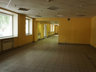 Свежее фото Аренда нежилых помещений Сдам торговое помещение 311,2 м2 33112927 в Тольятти