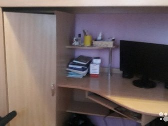 Стол,шкаф,кровать с матрасом в хорошем состоянии, в Тольятти