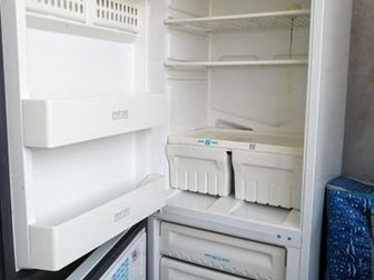 продается холодильник Стинол, Холодильная камера рабочая,у морозильной - сгорел компрессор, Состояние хорошее, в Тольятти