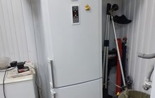 Холодильник Hotpoit Ariston