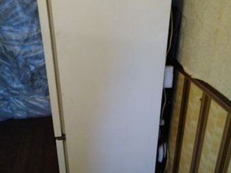 холодильник с естественным следами износа,  на дачу,  внизу морозилка, в Великом Новгороде