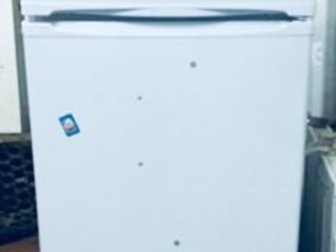 Продаю холодильник Индезит , С гарантией на пол года от мастера ,  Холодильник полностью исправен в хорошем состоянии , Цена 6000 руб,  ??????Возможна доставка! в Великом Новгороде