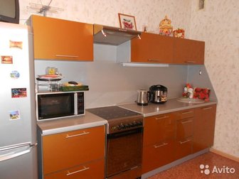 Продаётся кухня, всвязи с ремонтом, размер на фото,  Цена указана без плиты, с плитой 15000, в Воронеже